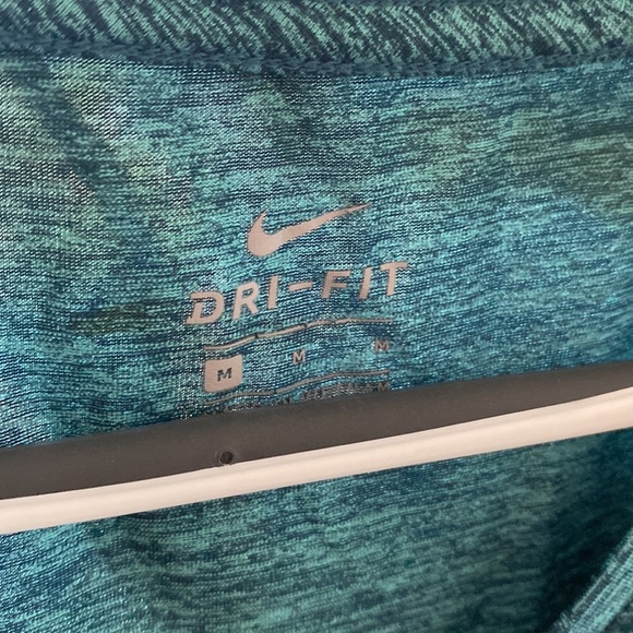 NIKE | Dri-Fit Short Sleeve Shirt - Picture 3 of 6